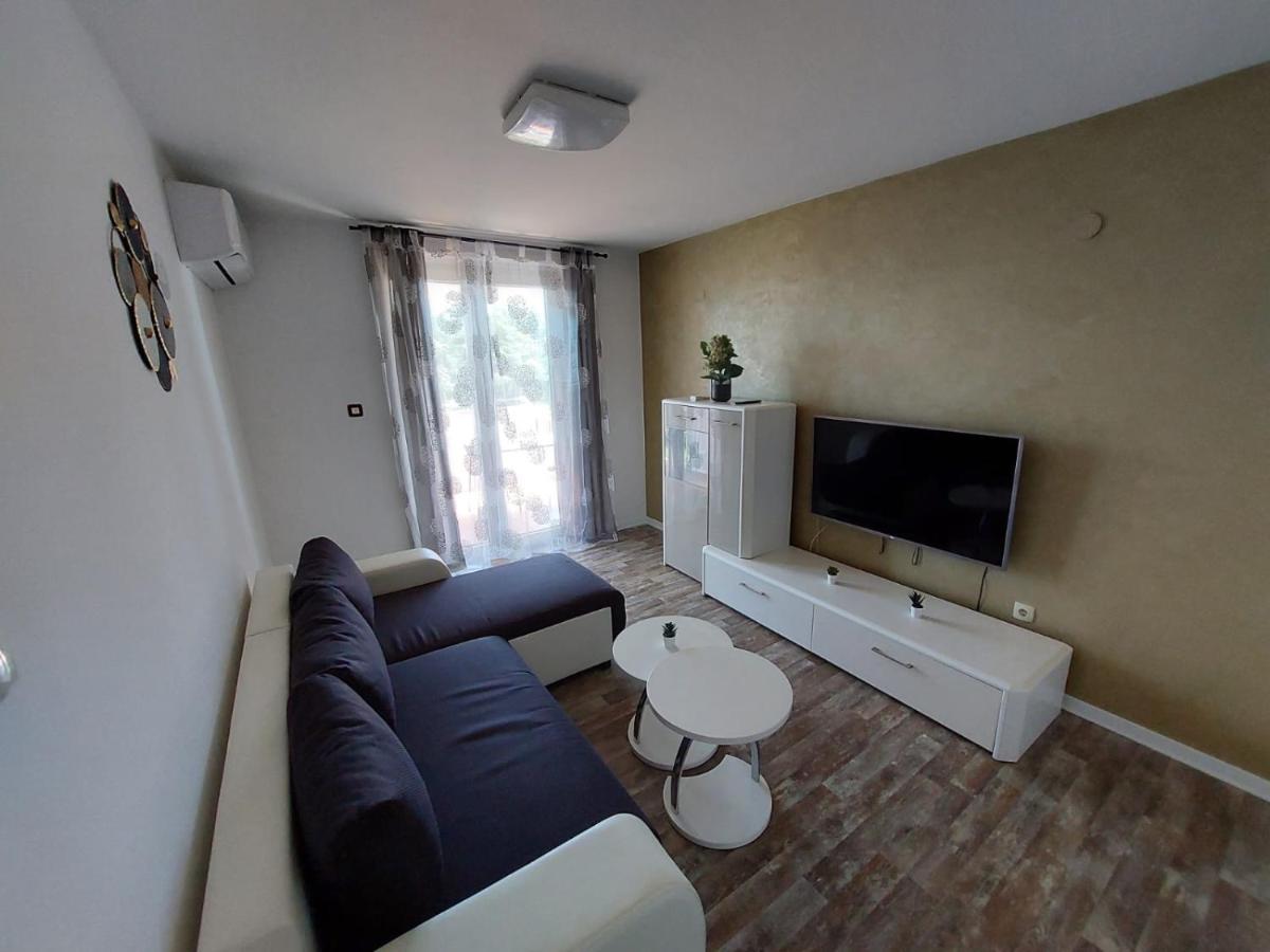 Apartment Jana Novigrad  ภายนอก รูปภาพ